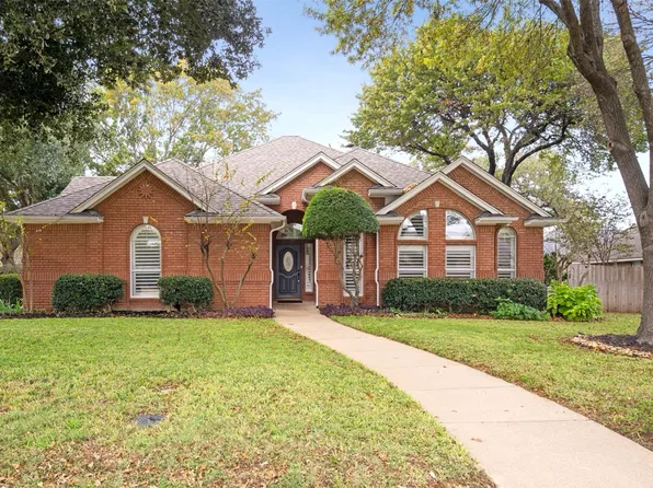 1516 Creekside Dr, Mansfield, TX 76063