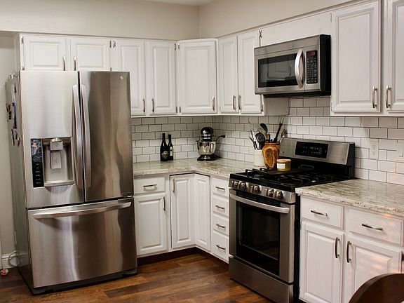 3rd image of 2816 Pine St