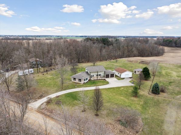 7990 E Eaton Hwy, Mulliken, MI 48861
