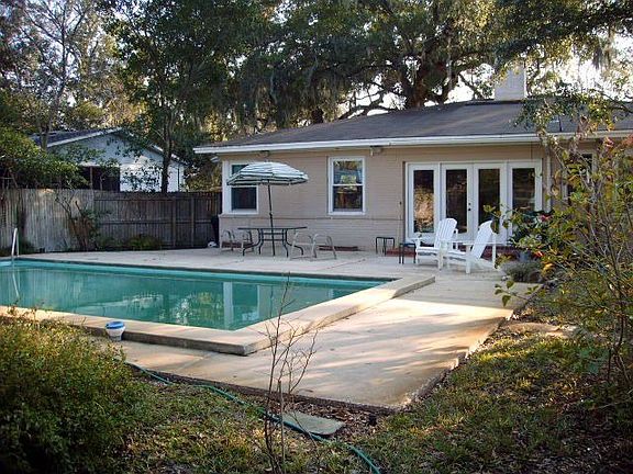 pool & rear of home