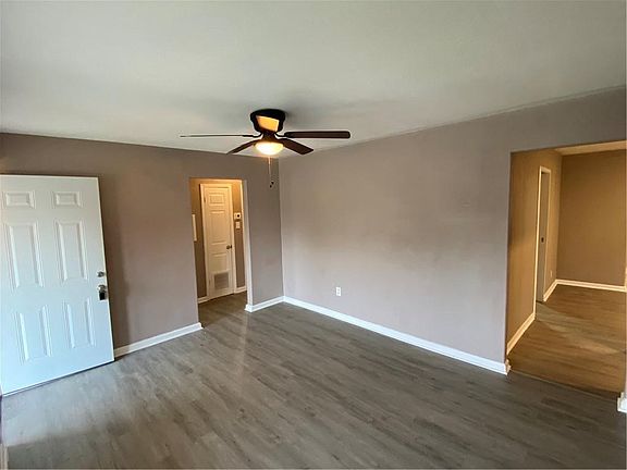 4th image of 937 Nandina Drive