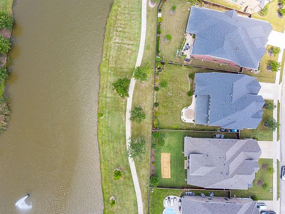A wonderful aerial view of the property. What a Fantastic Location!