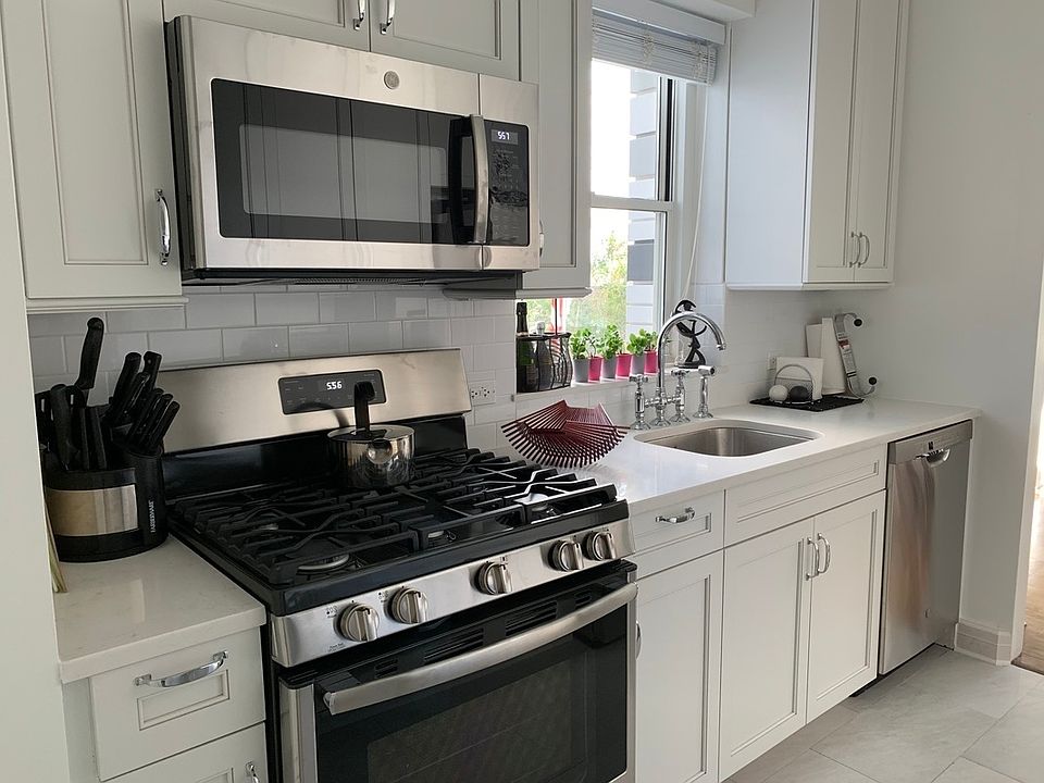 1st image of 215 E 68th St APT 5K