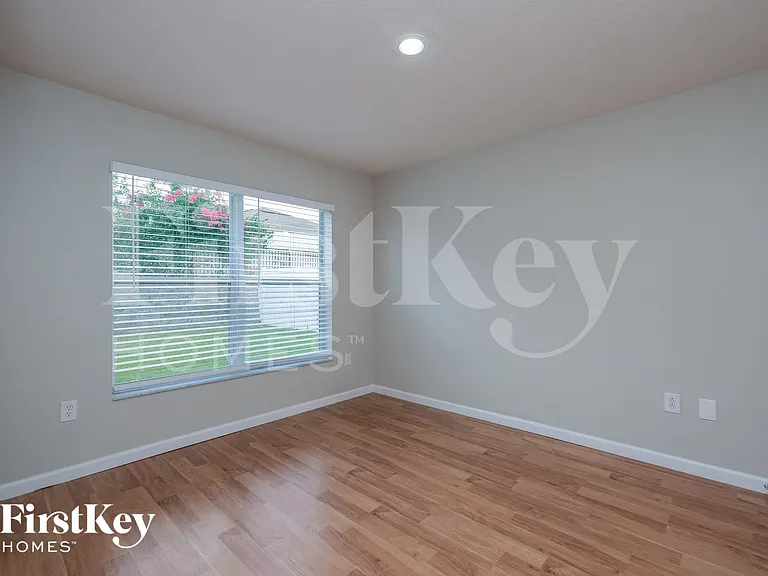 2018 Heartland Cir — Photo 11