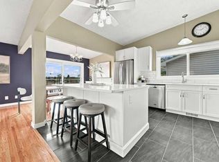 6051 NE Dalgetty Dr NW, Calgary, AB T3A 1J4