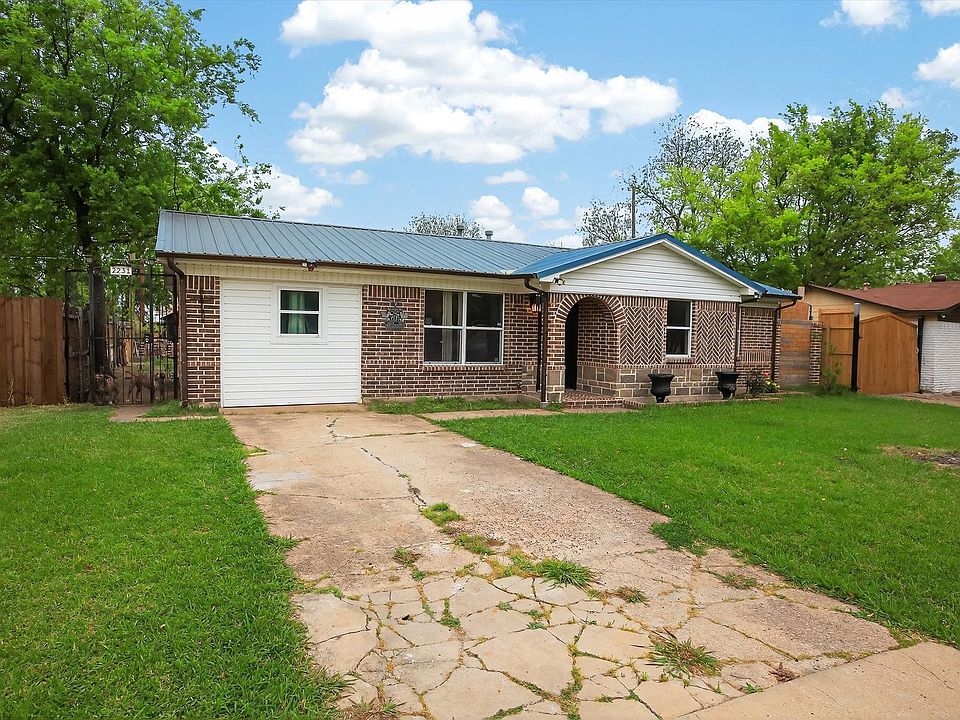 1st image of 2231 Loyce Dr