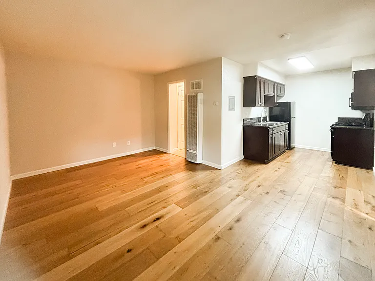 2877 A St #1 — Photo 6