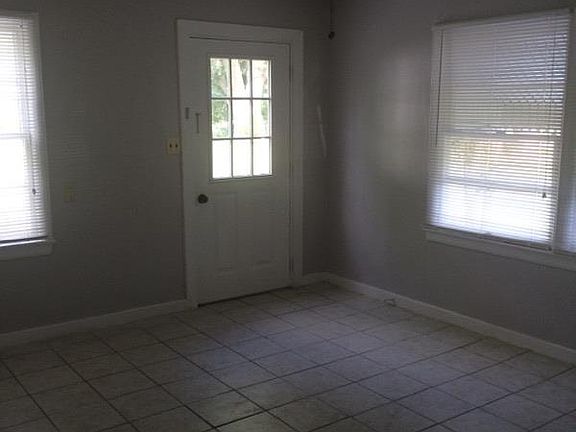 3rd image of 4604 Martha St