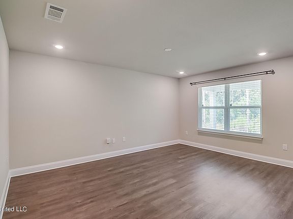 5th image of 10228 Orchid Magnolia Dr