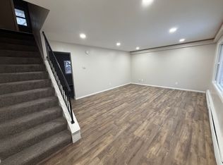 212 42nd Ave NE #1, Minneapolis, MN 55421