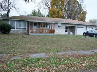 201 E 2nd St, Grand Chain, IL 62941