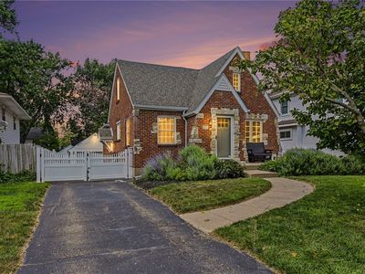 323 Orchard Dr, Oakwood, OH, 45419