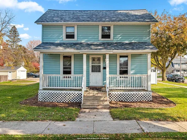 202 N Superior St, De Pere, WI 54115