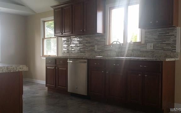 2nd image of 9 Monterey Ln