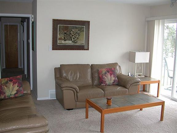 3rd image of 11113 Pinewood Dr