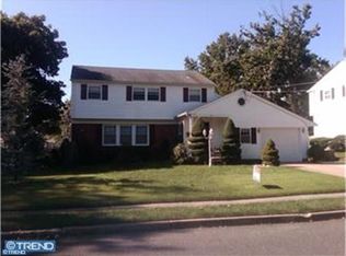 80 Greenwood Dr, Turnersville, NJ 08012