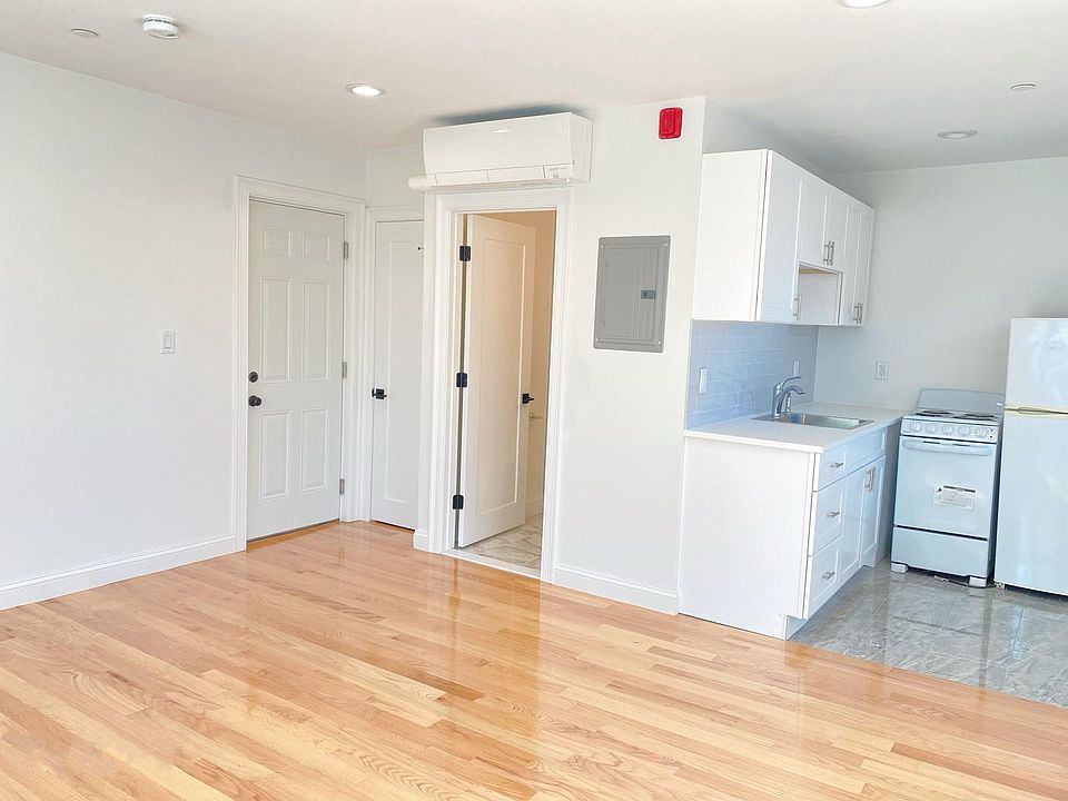 1st image of 325 Newport Ave #46