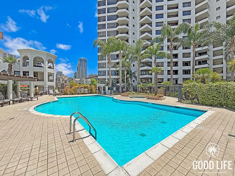 700 W Harbor Dr W #1306 — Photo 28