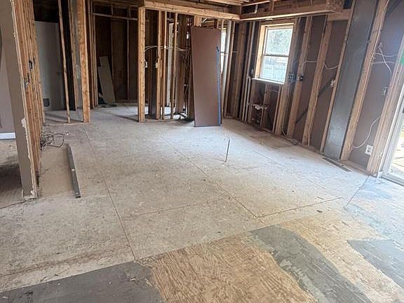 5th image of 8609 Fox Haven Chase STREET