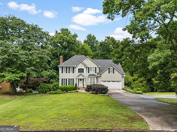 4th image of 12 Coventry Dr SE