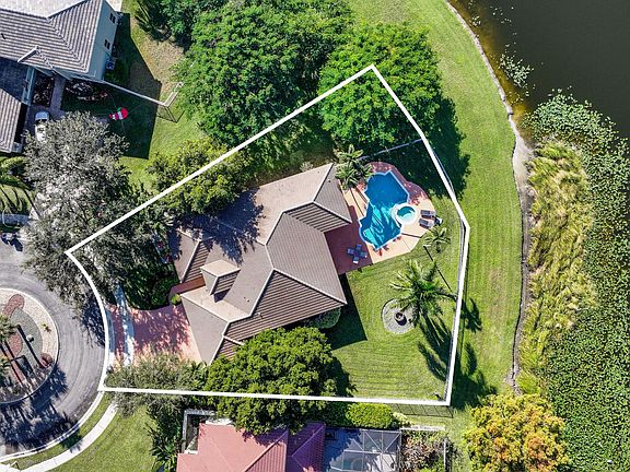 2nd image of 6032 Indian Forest Circle