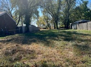 2240 W Atlantic St, Springfield, MO 65803