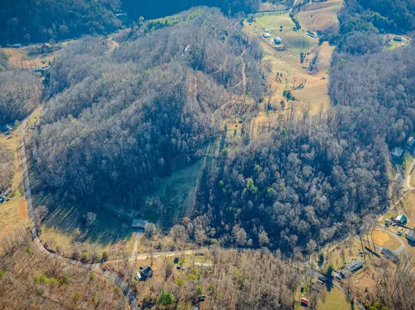 309 Holston Mountain Rd, Elizabethton, TN 37643