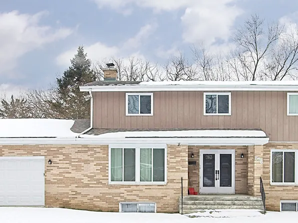 818 Geddes Ave, Winthrop Harbor, IL 60096