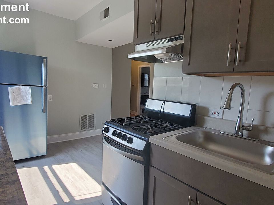2nd image of 4835 N Kimball Ave APT H3