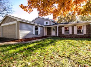 625 Stanford Ln, Buffalo Grove, IL 60089