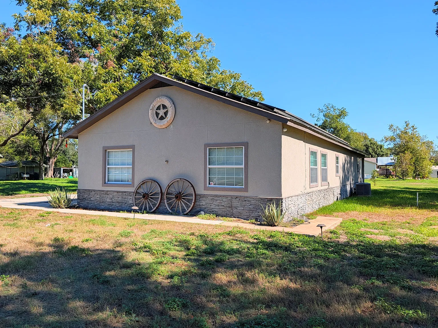509 Reiley Rd — Photo 1