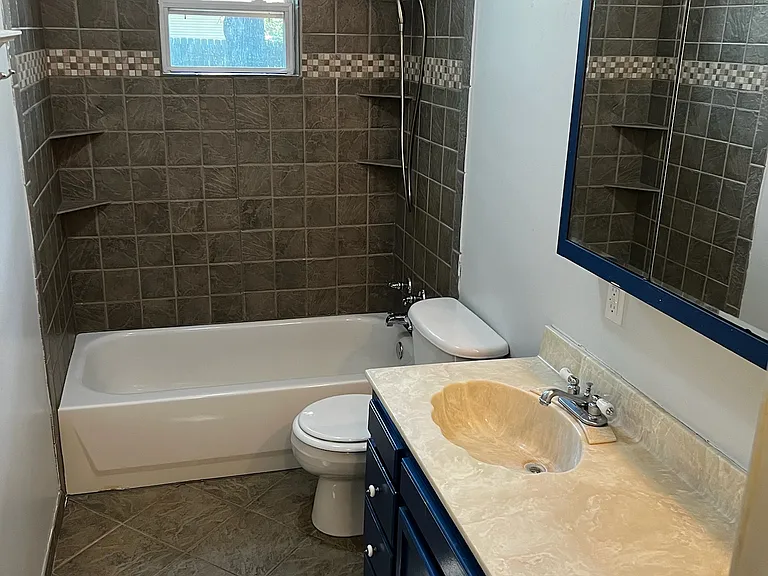 650 S Ray Ave — Photo 13