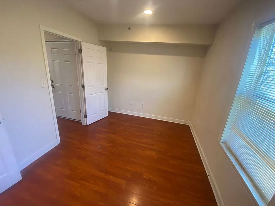 2nd image of 2238 N Camac St