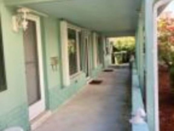 4th image of 1923 NE 33rd Ave