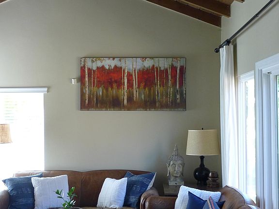 2nd pic of living room- sliders to the right allow entry to the front courtyard.