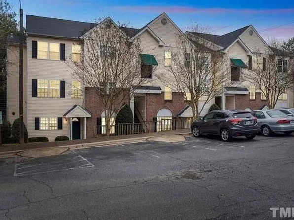 2201 Mountain Mist Ct, Raleigh, NC