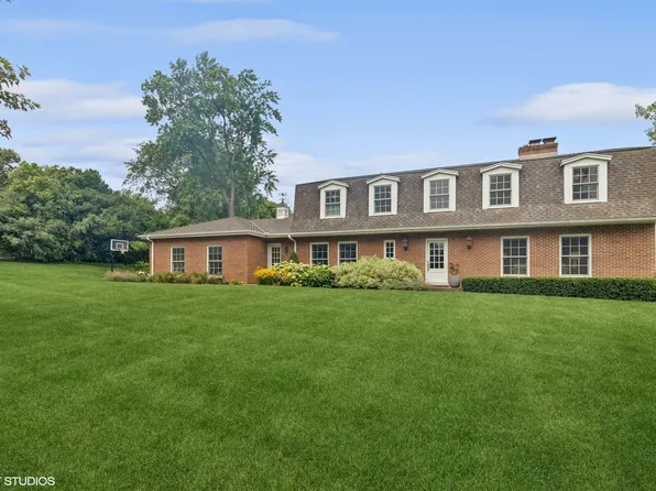 1370 Arcady Dr, Lake Forest, IL 60045