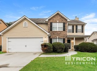 5655 Valley Loop, Fairburn, GA 30213