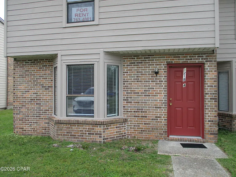 1218 Stephen Dr #4 — Photo 11