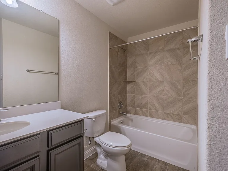 16009 Canberra Trl — Photo 22