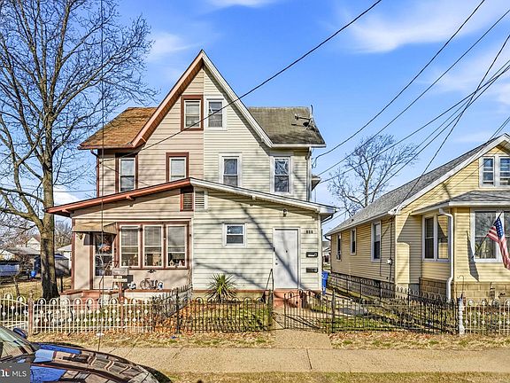 2nd image of 257 Progress St