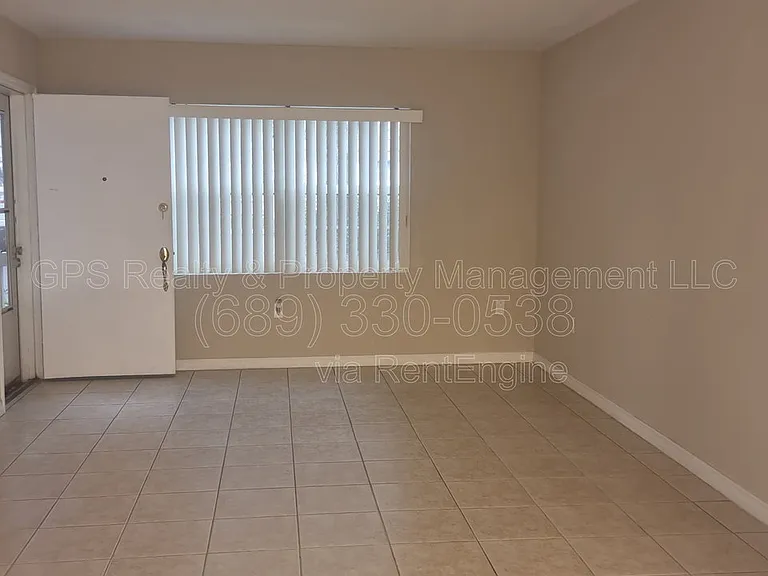 2500 Lee Rd #103 — Photo 11