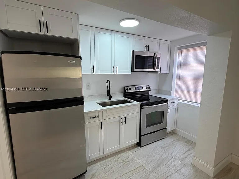 7840 NW 5th Ave #REAR — Photo 1