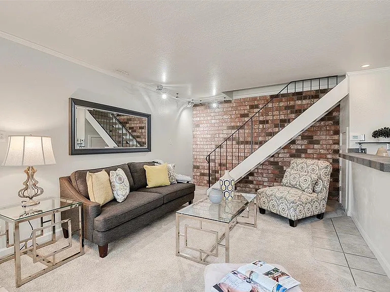 1304 Joplin Dr #2 — Photo 3