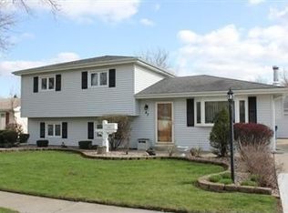 47 Hilltop Dr, Bourbonnais, IL
