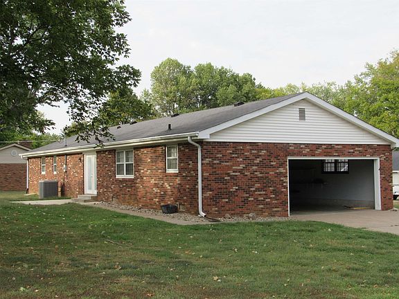 2nd image of 1008 Trail Dr
