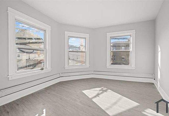 3rd image of 2336 Barnum Avenue Cut Off Floor 2