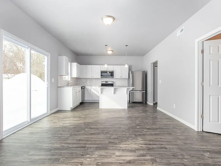 3193 Belgian Dr — Photo 4
