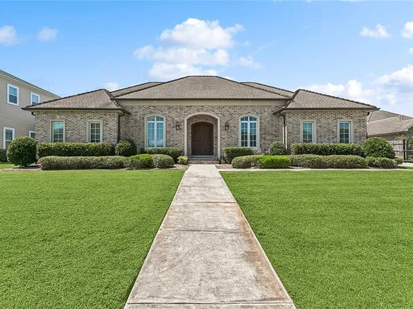 111 Orange Blossom Ct, Belle Chasse, LA 70037