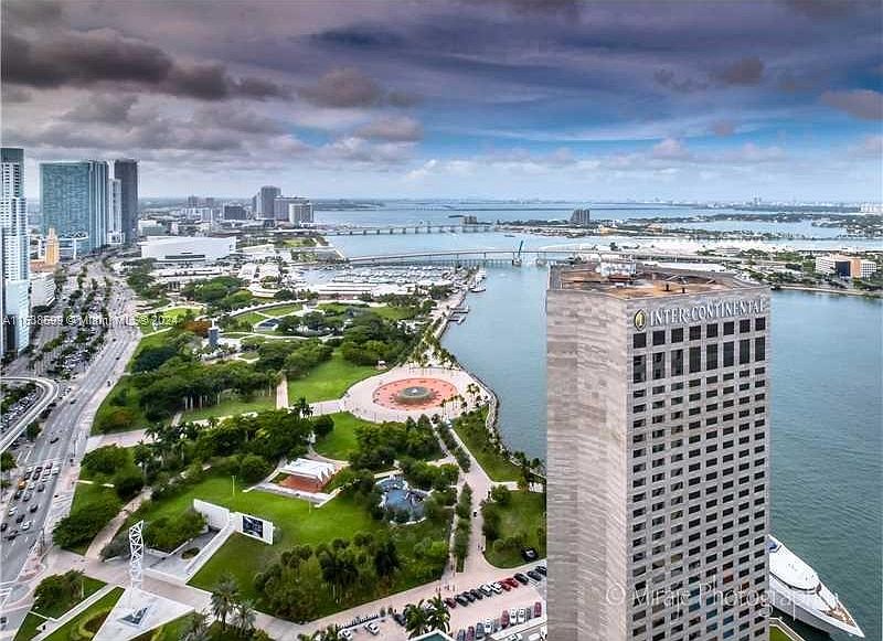 1st image of 325 Biscayne Blvd #Uph22